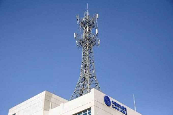 三管电力塔:通信铁塔的重要性与多样性解析 三管电力塔:通信铁塔的重要性与多样性解析