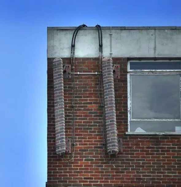 三管电力塔:通信铁塔的重要性与多样性解析 三管电力塔:通信铁塔的重要性与多样性解析