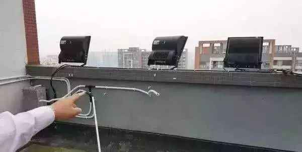 三管电力塔:通信铁塔的重要性与多样性解析 三管电力塔:通信铁塔的重要性与多样性解析