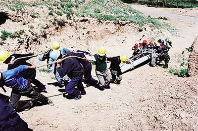 奥仁格管道:岳阳方形电力管的发展传奇,姚军良不忘党恩话电力从无到有谋发展 奥仁格管道:岳阳方形电力管的发展传奇,姚军良不忘党恩话电力从无到有谋发展